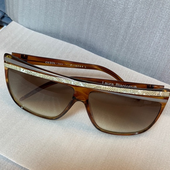 Laura Biagiotti Accessories - Vintage Laura Biagiotti OXSOL Sunglasses